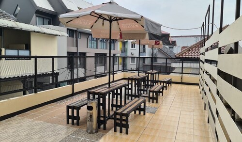 OYO 2385 Maleo Exclusive Residence 2