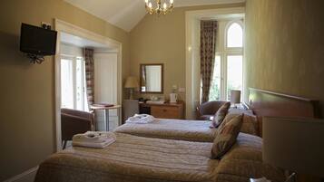 Fer et planche Ă repasser, Wi-Fi gratuit, draps fournis