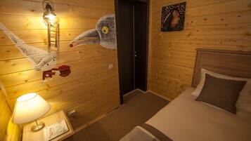 In-room safe, free WiFi