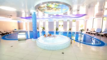 Indoor pool, pool loungers