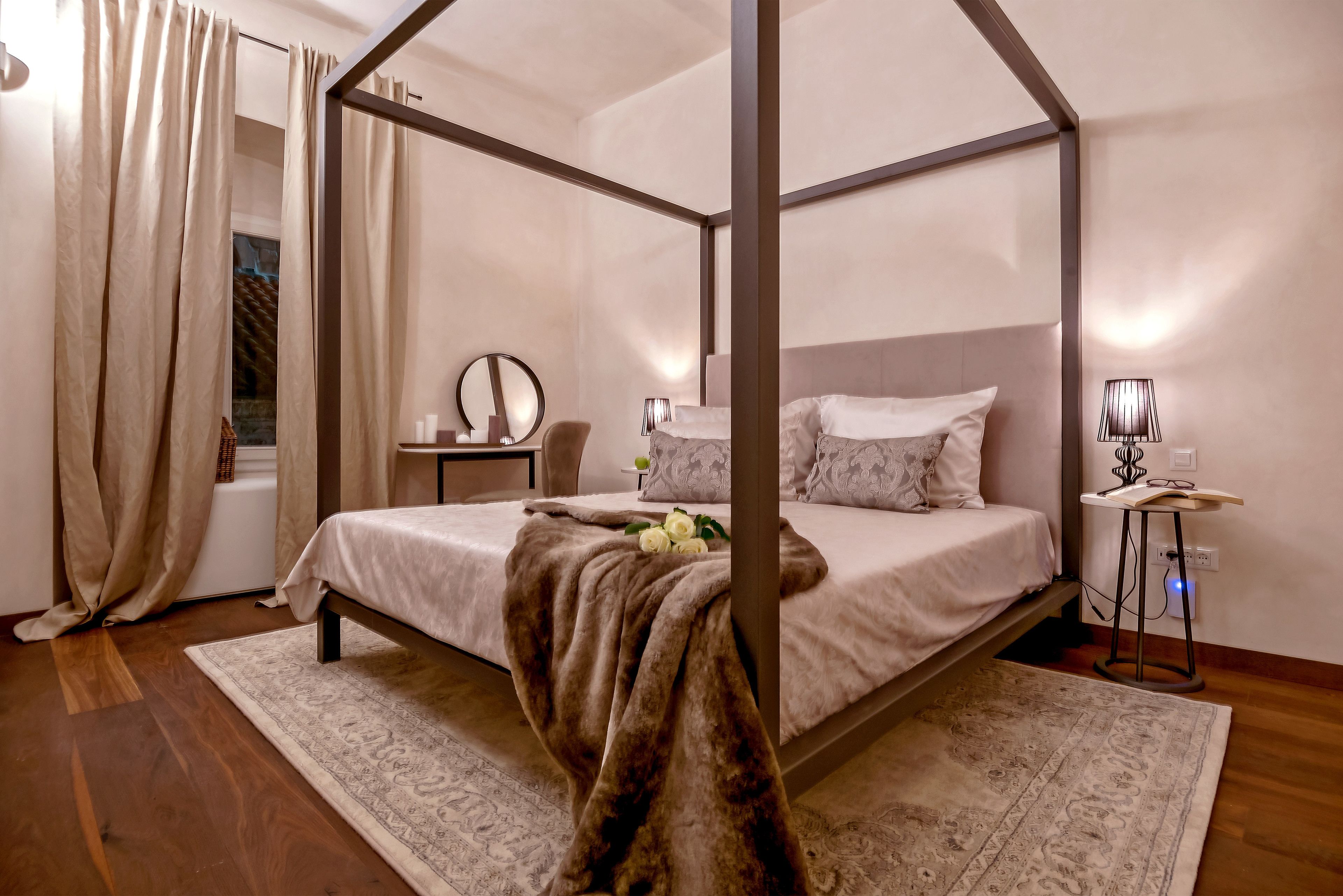 Chambre Double Deluxe, 1 très grand lit | Literie de qualité supérieure, minibar, coffres-forts dans les chambres