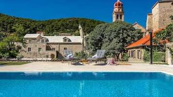 Seasonal outdoor pool