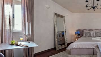 Standard Room | Premium bedding, minibar, in-room safe, desk