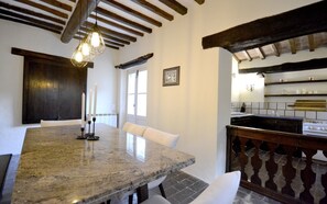 Villa, 2 habitaciones | Servicio a la habitación