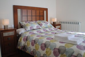 Apartment, 2 Bedrooms, Terrace | 2 bedrooms, desk, iron/ironing board, cribs/infant beds