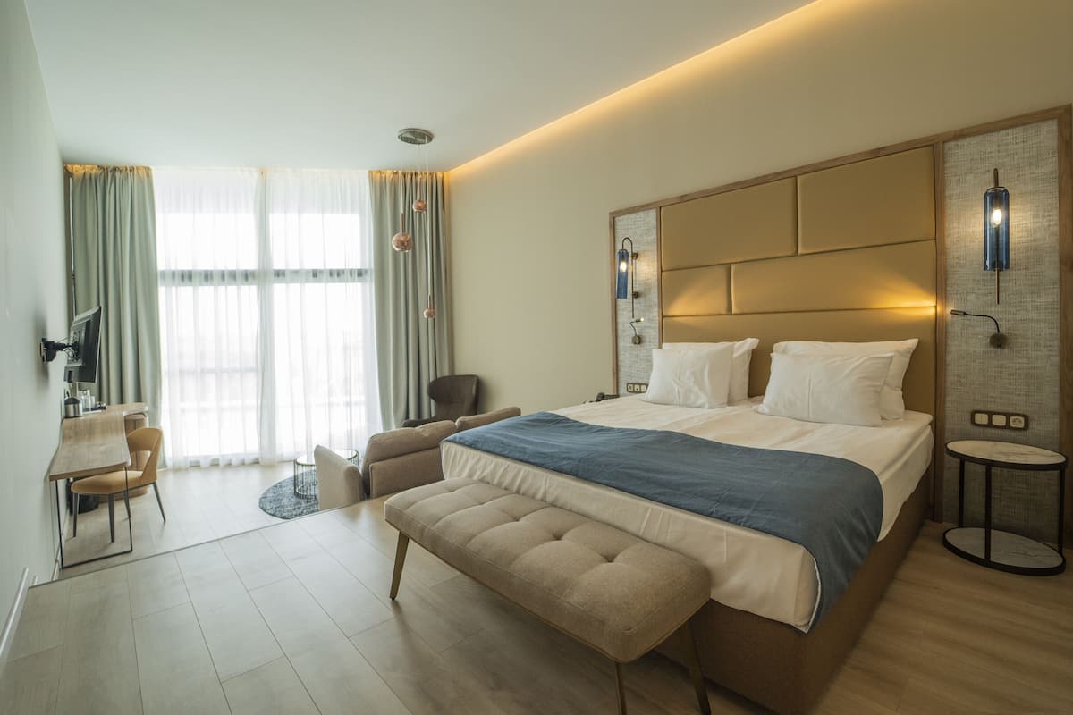 Premium Side Sea View Room