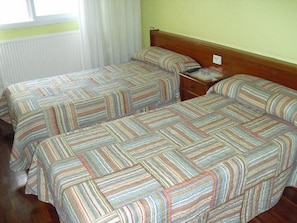 Free WiFi, bed sheets