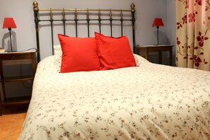 Double or Twin Room | Bed sheets