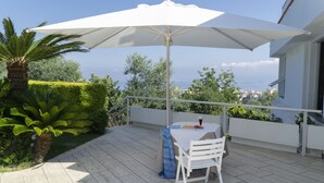 Villa, 4 Bedrooms | Terrace/patio - Wonder Vesuvian Villa (Vico Equense)