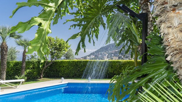 Seasonal outdoor pool - Wonder Vesuvian Villa (Vico Equense)