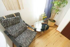 Televisión de pantalla plana 70 cm con canales de televisión digitales