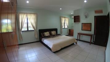 Premium bedding, Select Comfort beds, cots/infant beds, rollaway beds