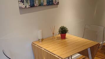 Luxury Apartment, 1 Double Bed, Non Smoking | Room amenity