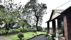 Unclassified image, 2 of 26, button - Serenity Villa (Mahabaleshwar)