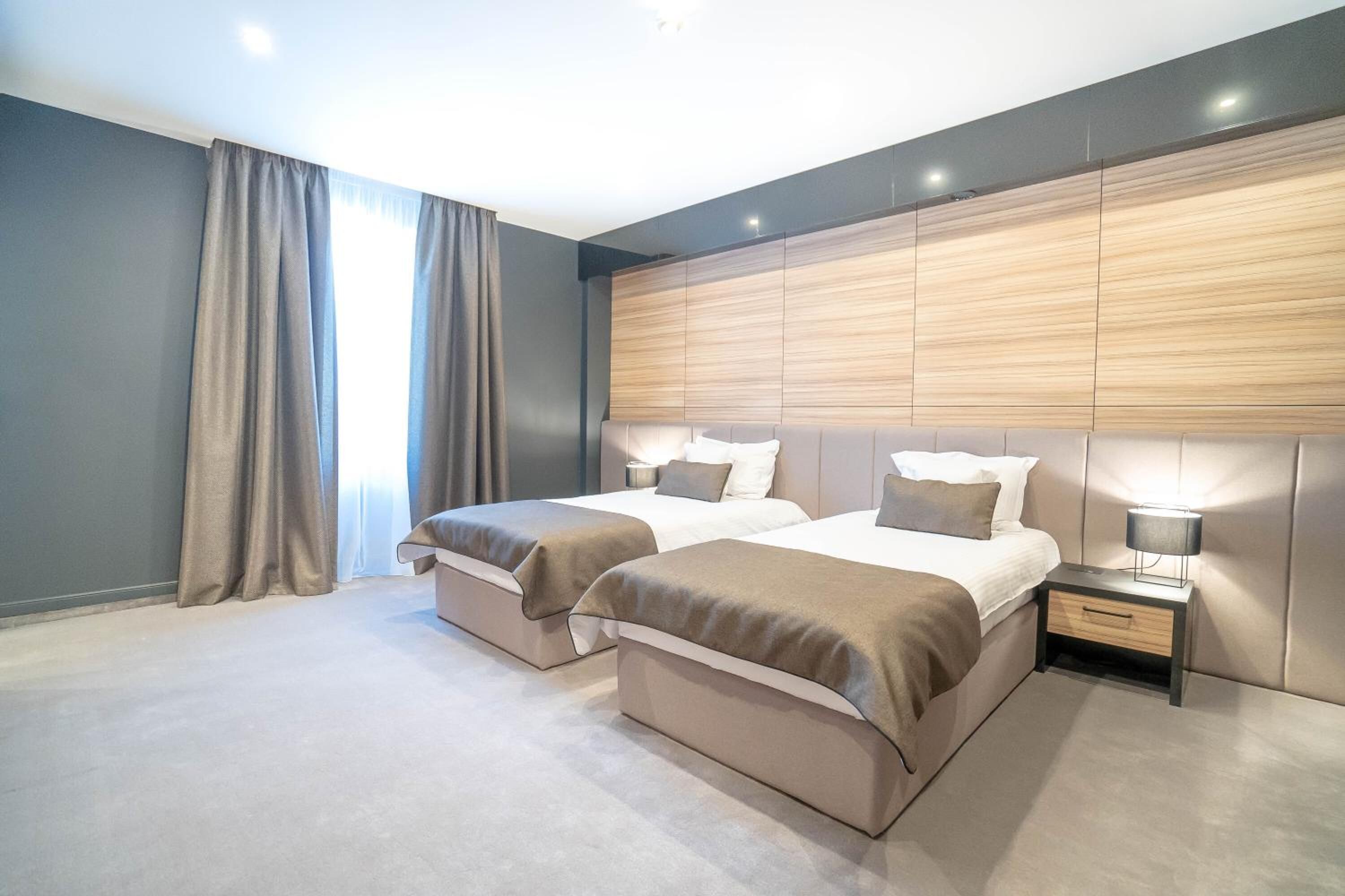 1 bedroom, minibar, in-room safe, desk