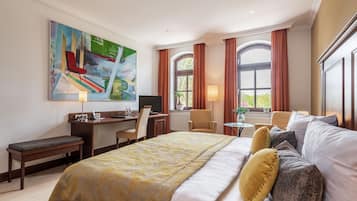 Comfort tweepersoonskamer | Woonruimte | Flatscreentelevisie