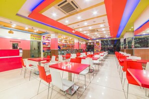 Restaurant - Hotel Heeralal (Bikaner)