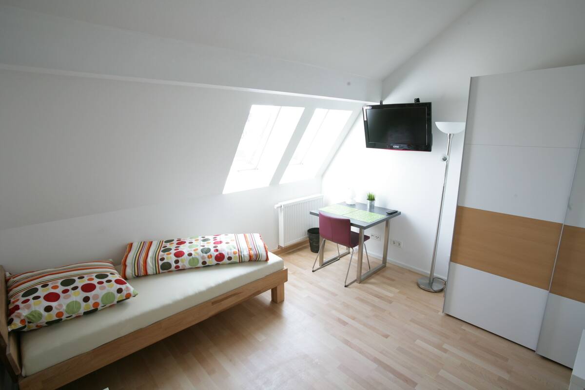 Departamento Premium (incl. cleaning fee 30 EUR) | Escritorio y wifi gratis 
