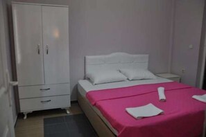 Apartment | Desk, iron/ironing board, free WiFi - Mesut Apart 6 (Bodrum)