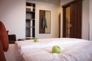 Quarto casal (Budget) | Escrivaninha, quartos à prova de som, Wi-Fi de cortesia, roupa de cama