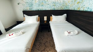 Superior Twin Room | Select Comfort beds, in-room safe, desk, laptop workspace - Natol Hotel (Kuching)