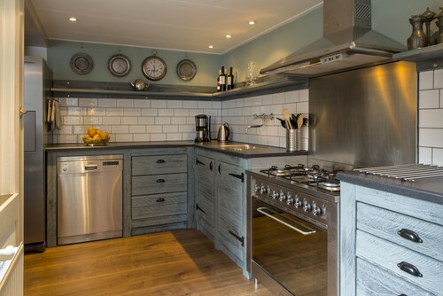 Tulpenhuis Enkhuizen, Monumental home in the old center and near the harbor