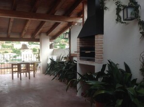 Ferienhaus, 4 Schlafzimmer, Nichtraucher | Terrasse/Patio