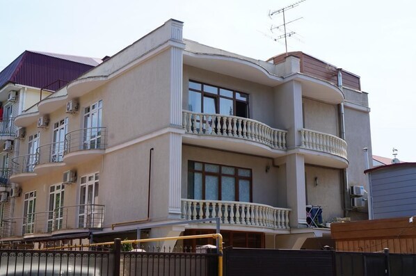 Facciata della struttura