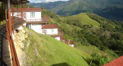 Cabañas Niebla Azul