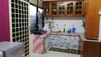 Fridge, electric kettle, toaster, blender