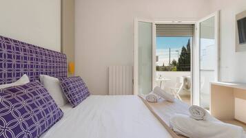 Comfort Apartment, 1 Bedroom (First Floor - 1053) | 1 bedroom, in-room safe, free WiFi, bed sheets