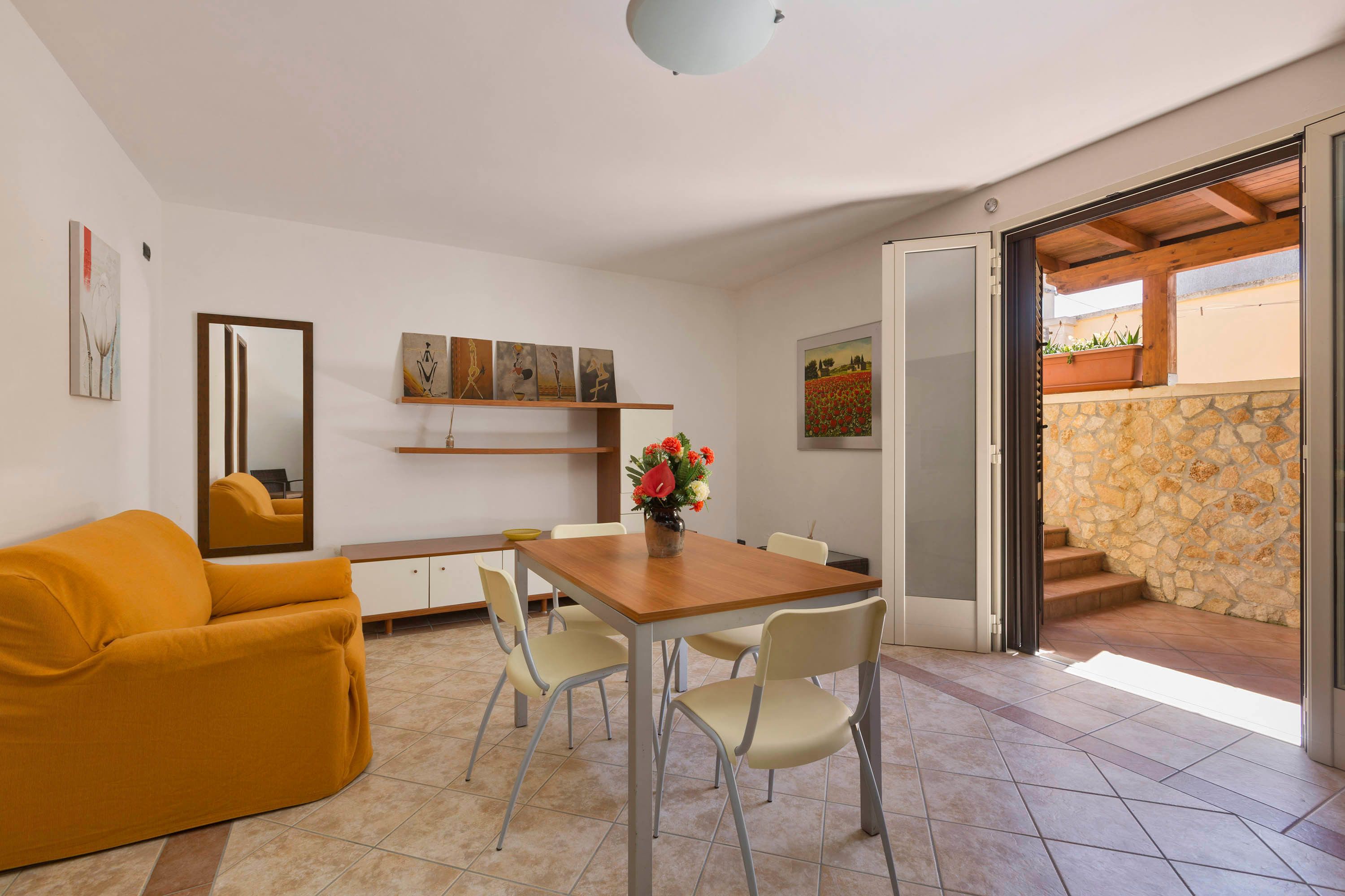 Apartemen Keluarga, 2 kamar tidur (1070) | 2 kamar tidur dan setrika/meja setrika