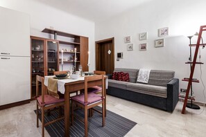 Apartment, 1 Bedroom | Living area
