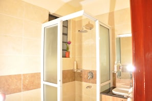 Apartment, Non Smoking | Bathroom shower