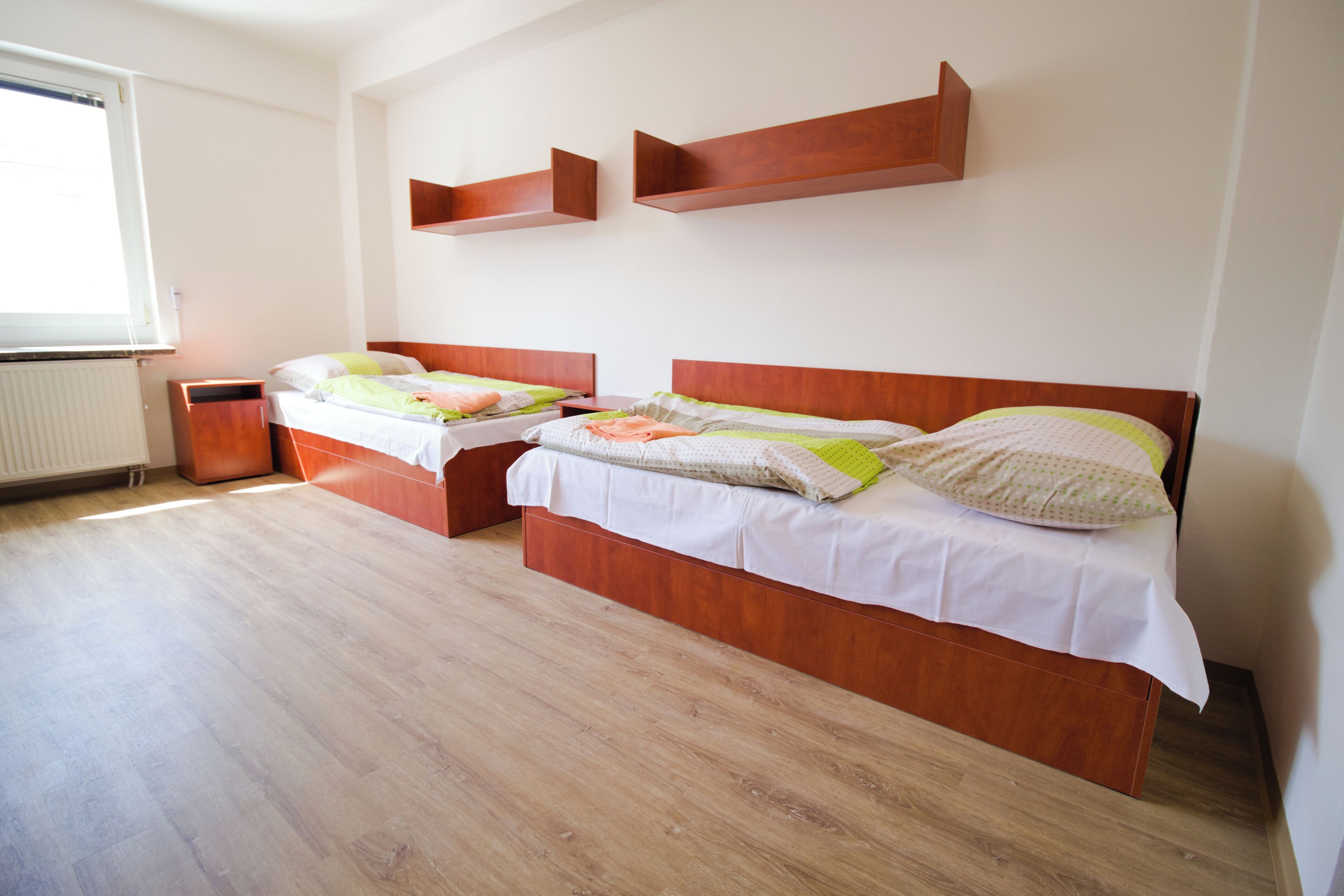 1 bedroom, hypo-allergenic bedding, desk, blackout curtains