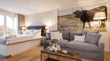 1 habitaciĂłn, caja de seguridad en la habitaciĂłn y escritorio