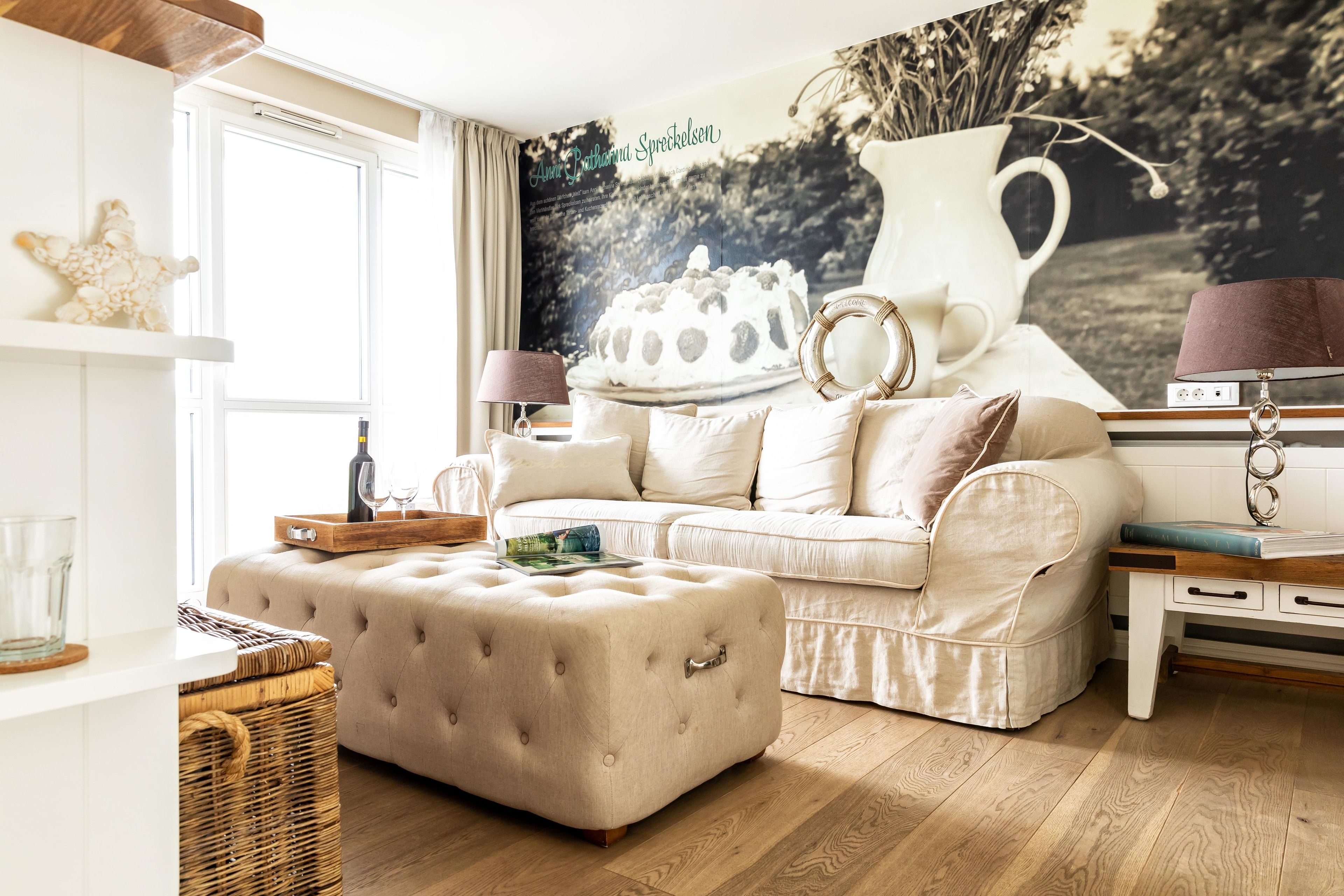 Junior suite | Woonkamer | Ledtelevisie