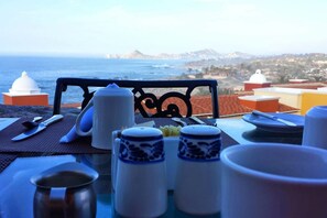 Outdoor dining - 2BR Villa With Ocean View and Pool (Cabo San Lucas)