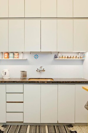 Private kitchen - Center of TLV Boutique apt (Tel Aviv)