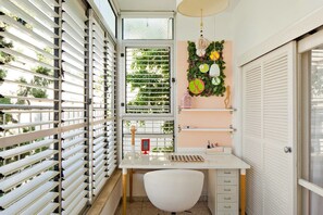 객실 내 비즈니스 센터