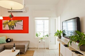 Living area - Center of TLV Boutique apt (Tel Aviv)