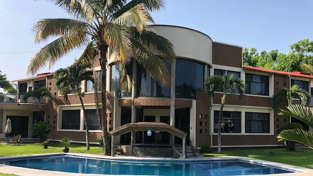 Unclassified image, 1 of 18, button - Hermosa y Amplia Casa en Xochitepec (Xochitepec)