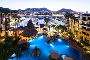 Outdoor pool - Luxury Studio 1BR W/ Pool and Ocean View in Cabo (Cabo San Lucas)