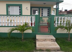 Exterior - Casa Sweet Garden (Cárdenas)