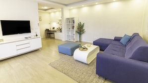 Family Apartment, 2 Bedrooms | Living area - Miray Centre (Sarajevo)