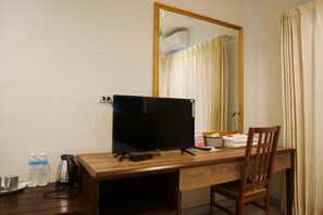 Ropa de cama hipoalergénica y escritorio