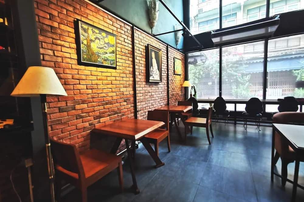 The 92 residence