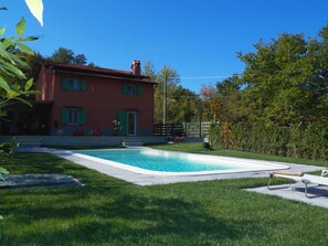 Piscina stagionale all'aperto