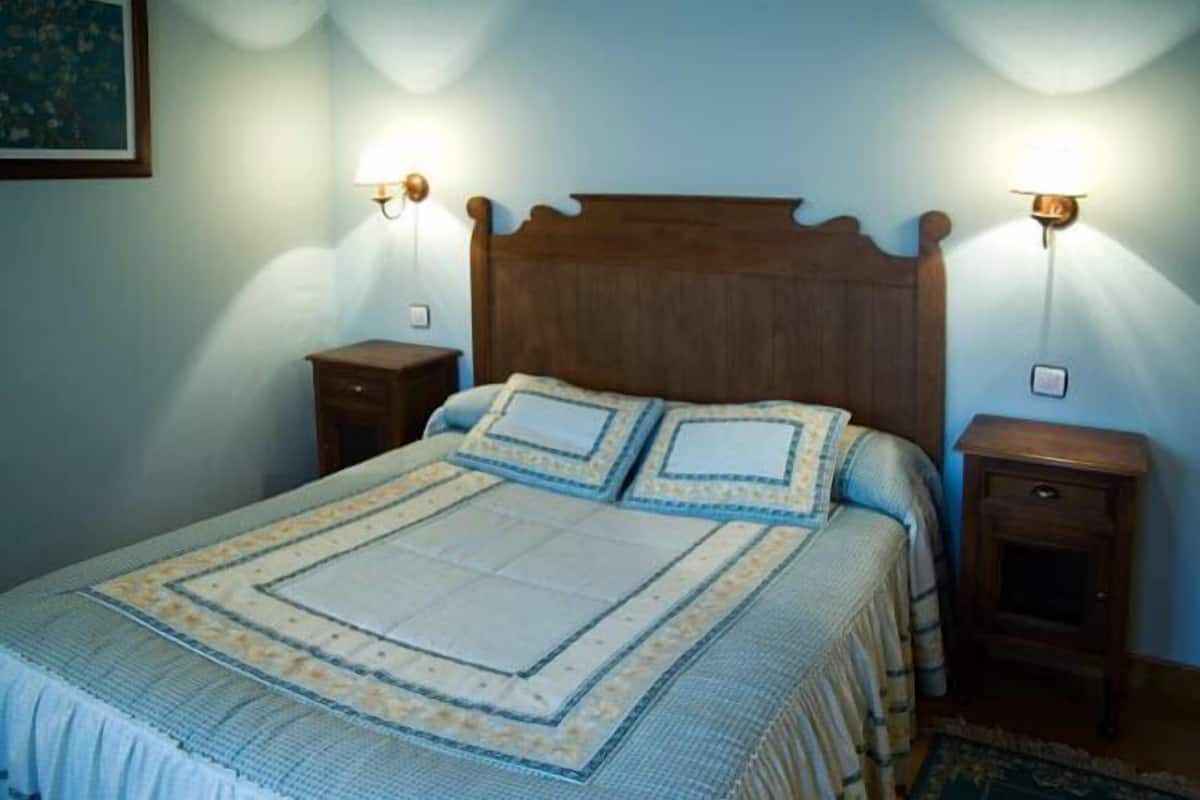 Double Room | 1 bedroom, desk, WiFi, bed sheets