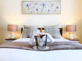 全景公寓, 1 张大床, 无烟房 | 1 多间卧室、埃及棉床单、高档床上用品、加厚床垫